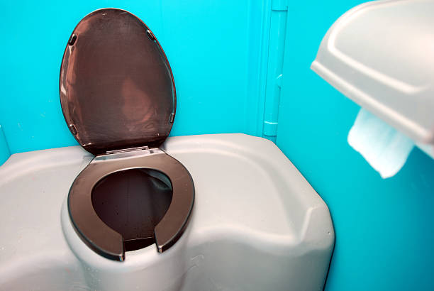 Best Luxury portable toilet rental  in Mundelein, IL